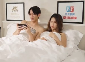 Chịch em gái lồn hồng xinh đẹp vú tròn